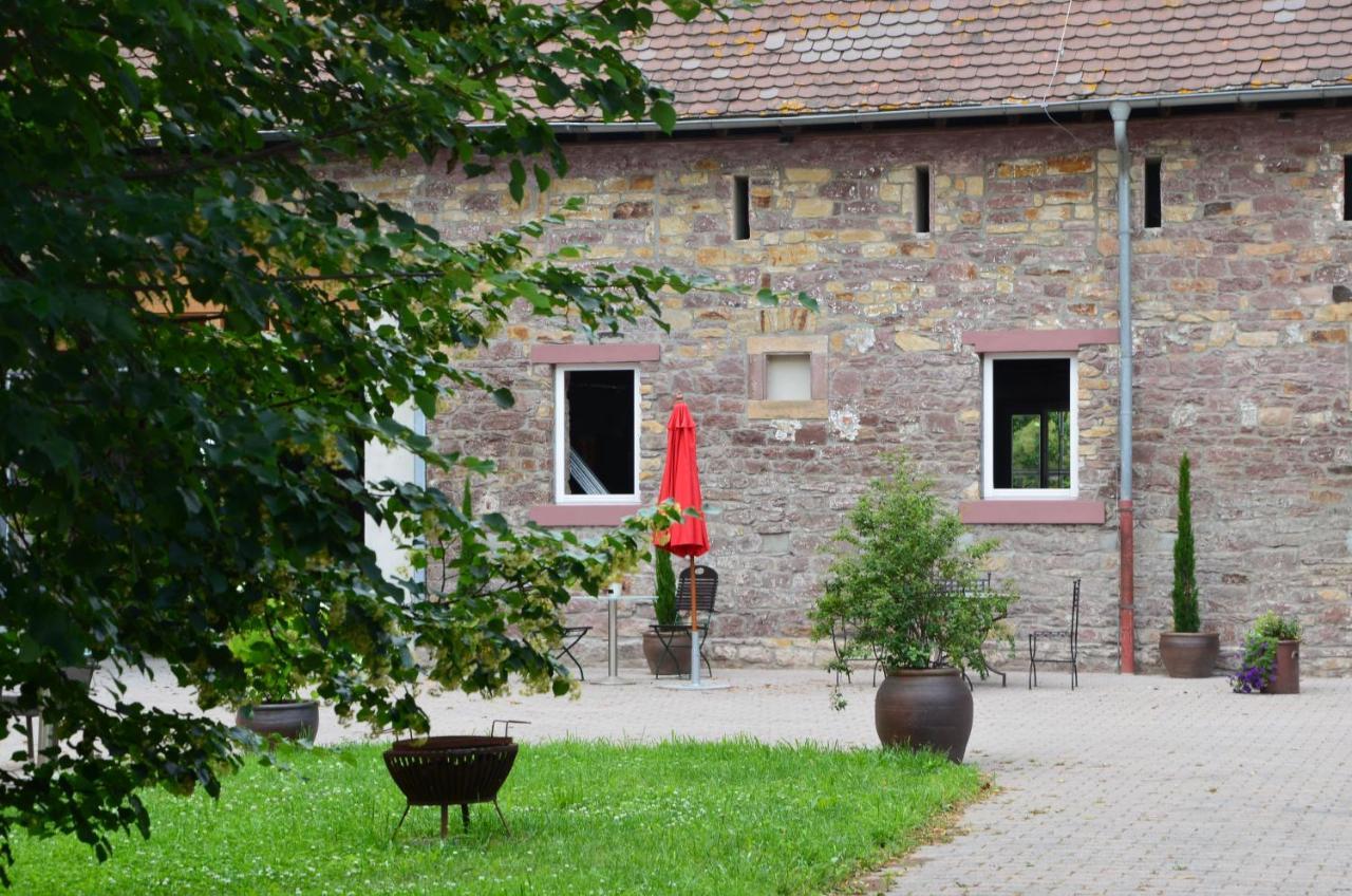 Reilingen Wersauer Hof - Ferme Auberge מראה חיצוני תמונה