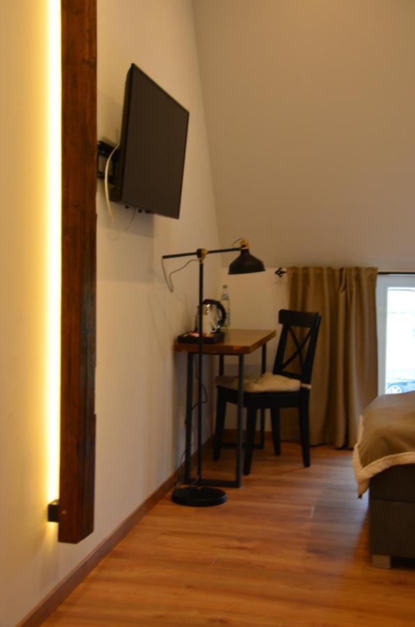Reilingen Wersauer Hof - Ferme Auberge מראה חיצוני תמונה